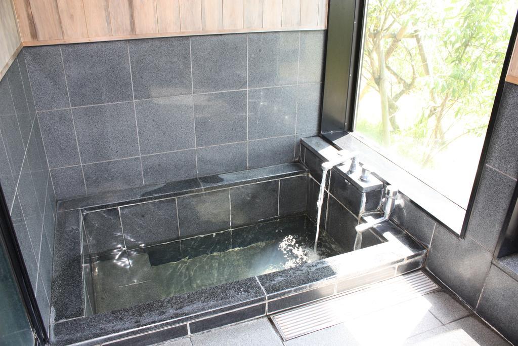Irohanihohetou Lodge Yufu Phòng bức ảnh